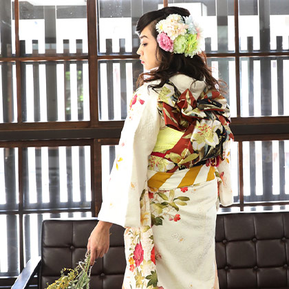 R1399 ピンク・黒 薔薇とカトレア03