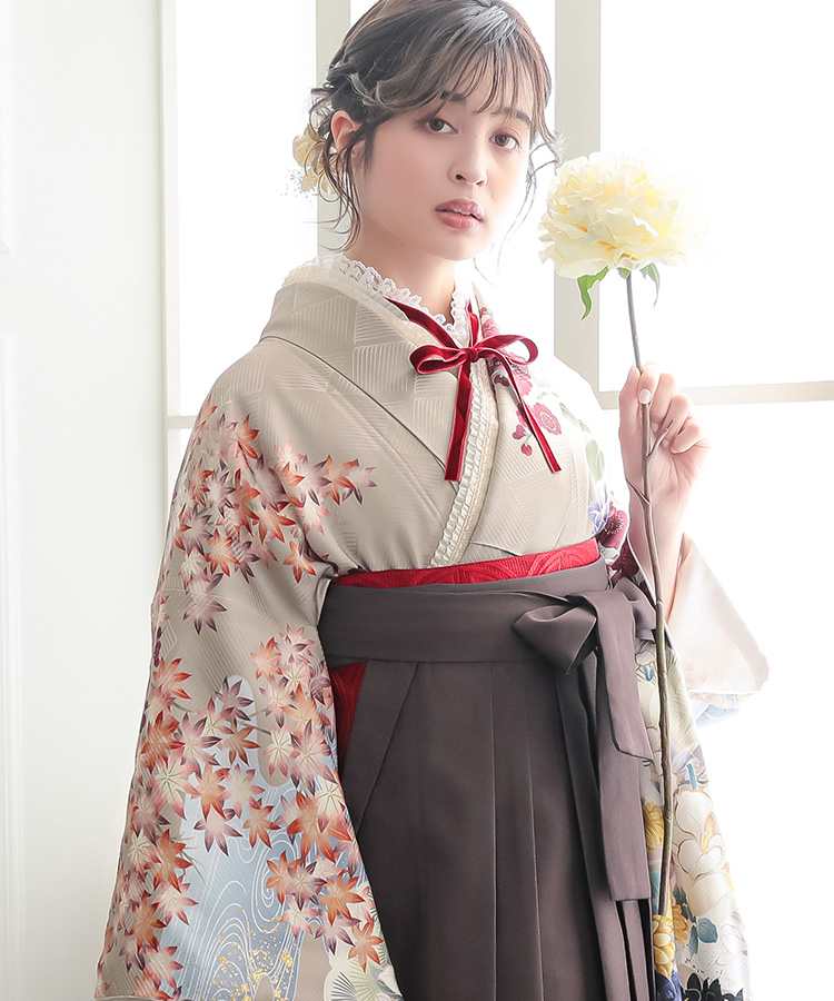プレミア タック 縞模様の 着物 袴 女性 - kaze-pira.com