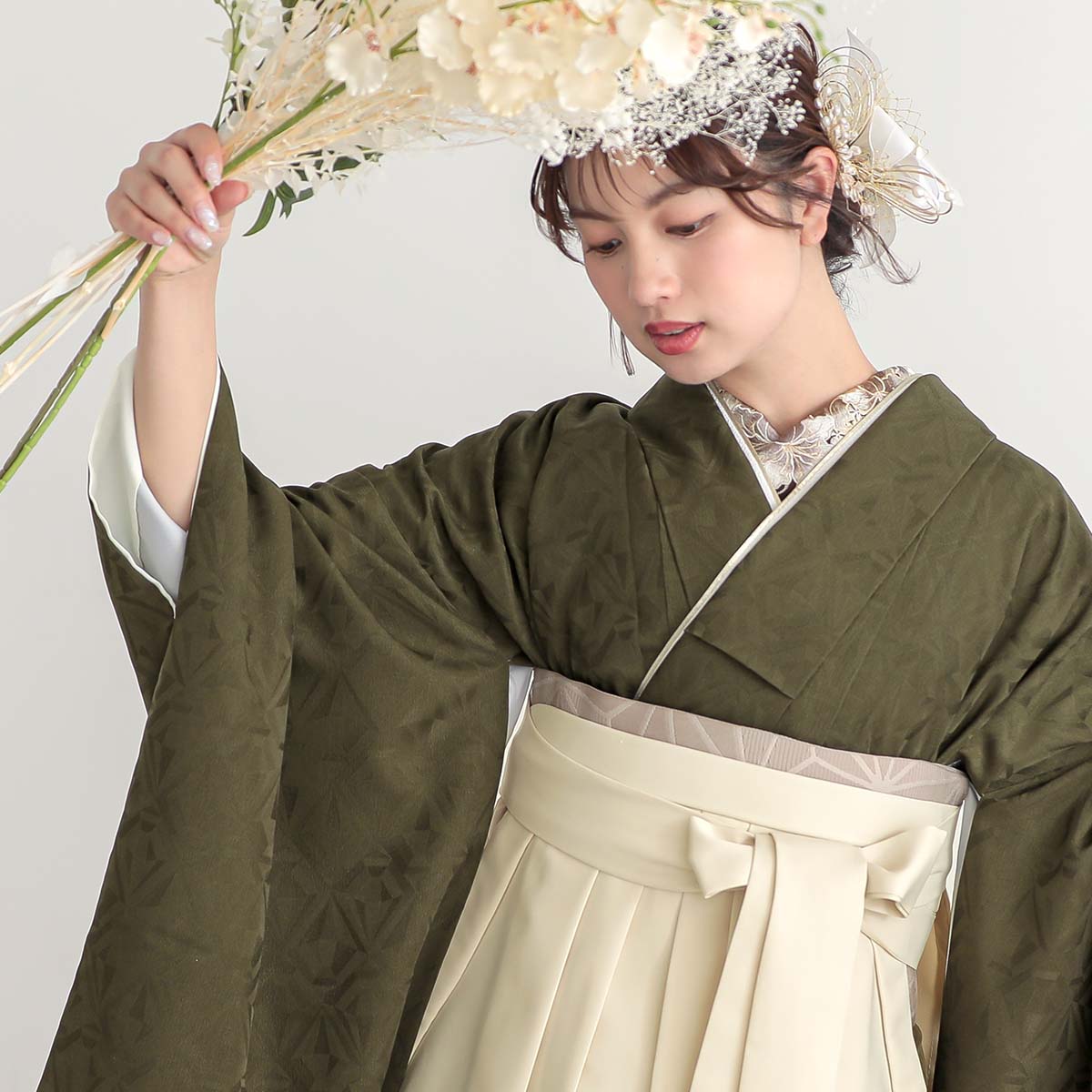 g1049 モダンアンテナモスグリーン 幾何学文様