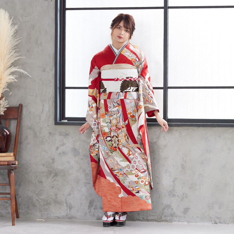 r603赤 大熨斗目に御所車☆(絹)