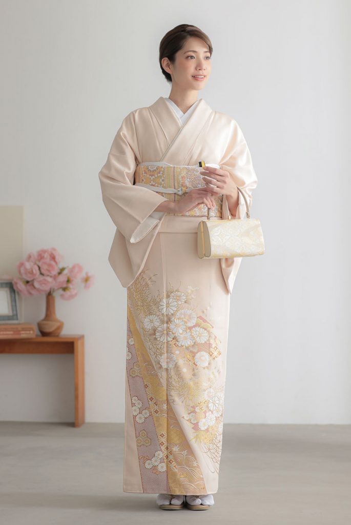 E294　桂由美ピンクベージュ　菊松皮菱