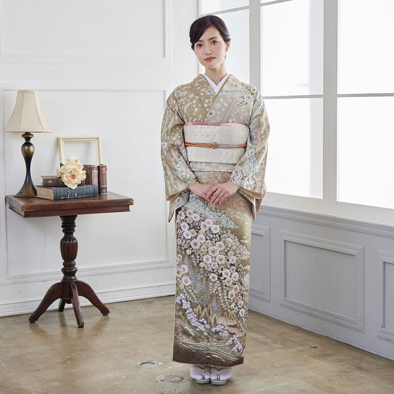 H1232 桂由美薄茶 山景に辻が花風