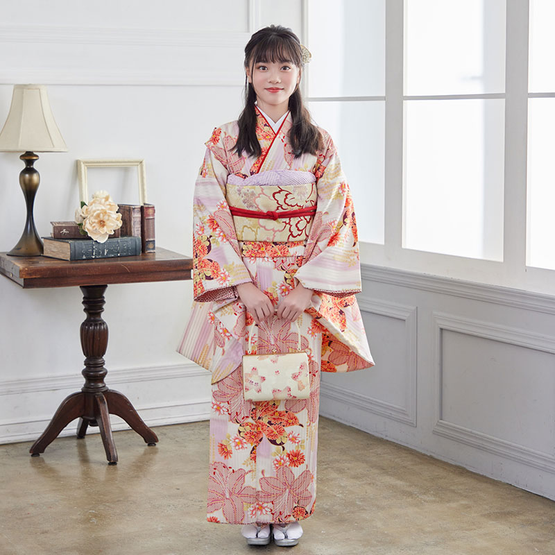 A022 クリーム 百合