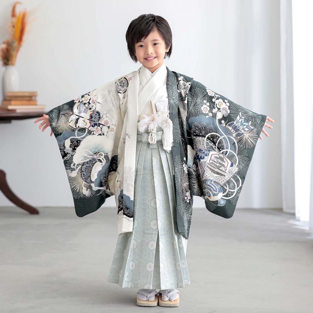 BY197 華徒然 グレー・白鷹に兜×薄グレー亀甲