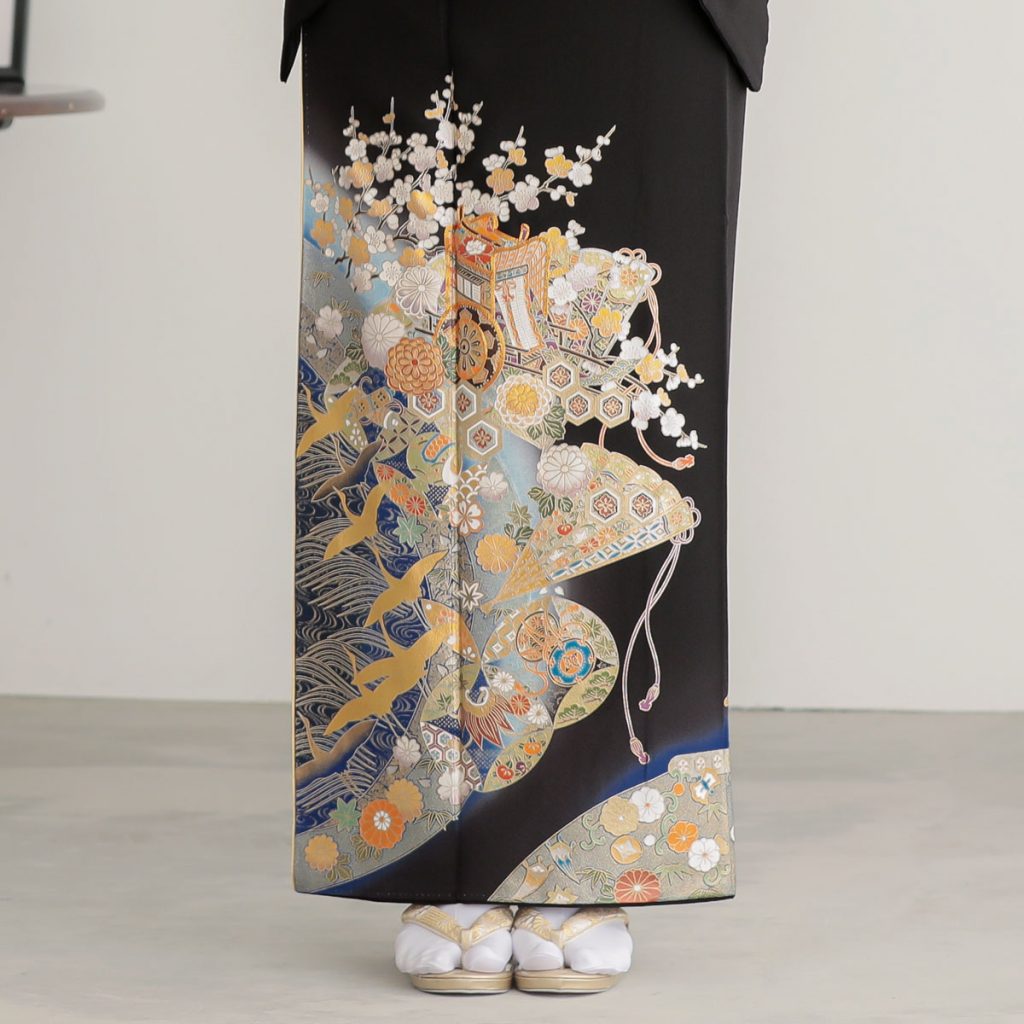 T381 桂由美青ぼかし 御所車に檜扇飛翔鶴