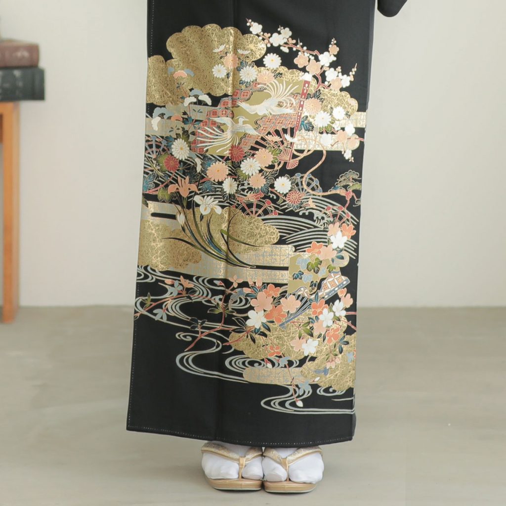 T415 雲霞に扇面と水車