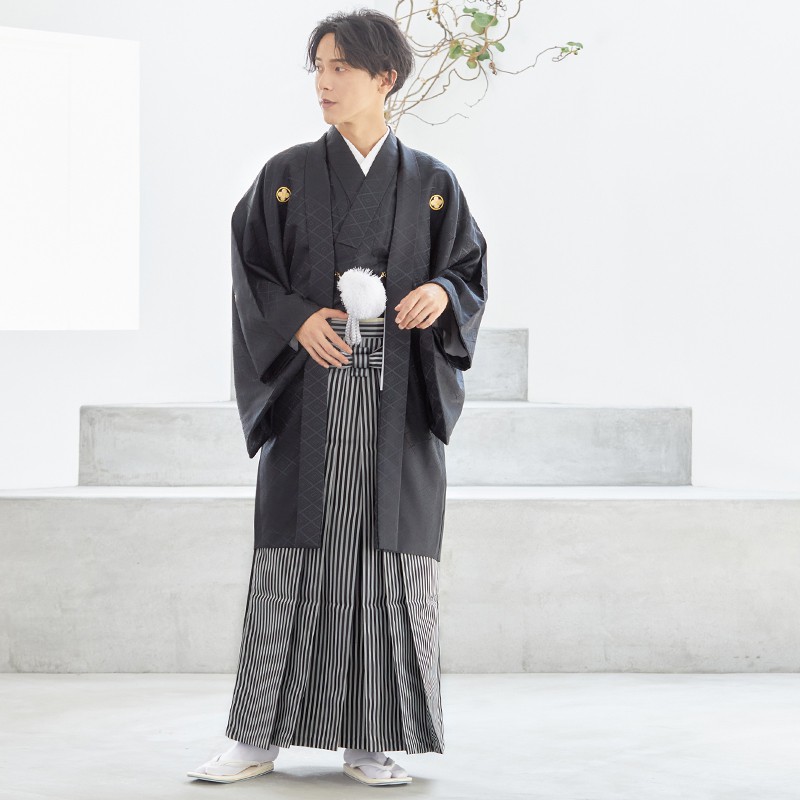 Y001 黒紋付×縞袴